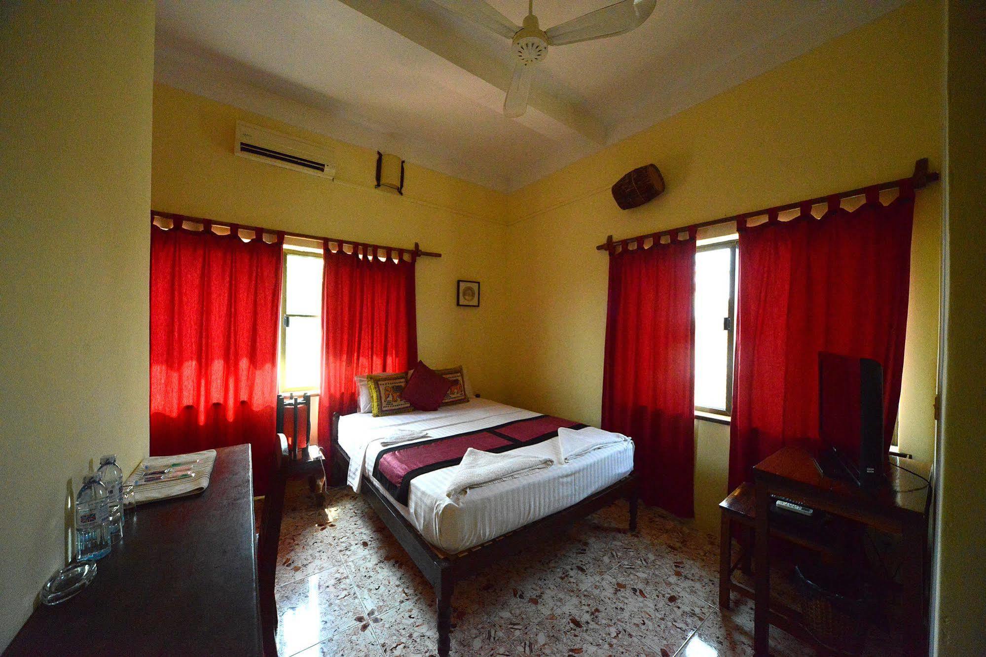 Hotel Mea Culpa Kampot Exterior foto