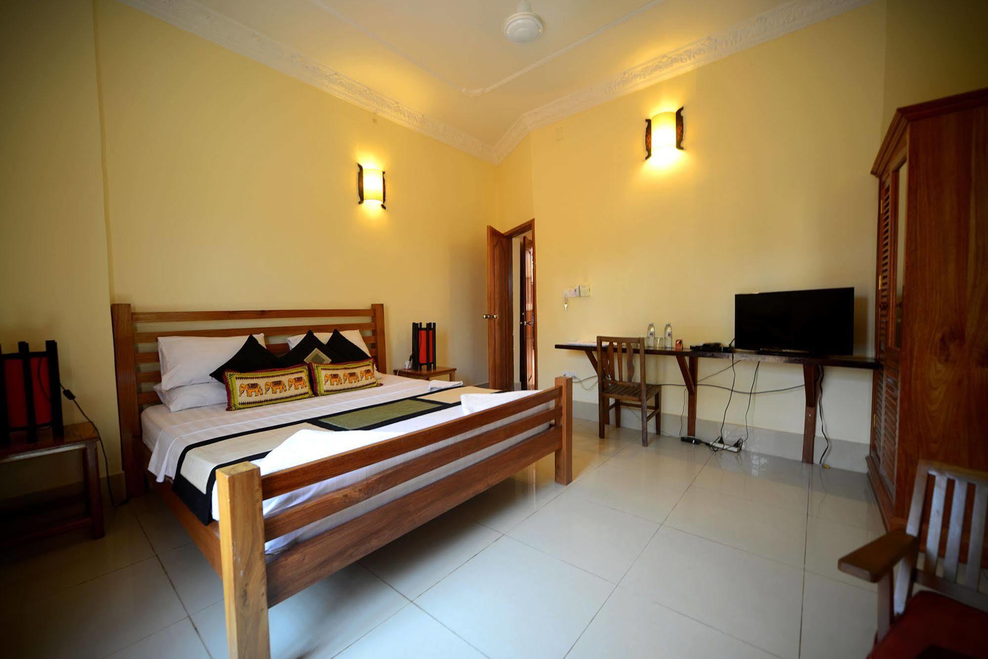 Hotel Mea Culpa Kampot Exterior foto